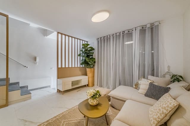 2 bedroom Semi-detached Villa for sale in Playa San Juan, Guía de Isora with garage - € 579,000 (Ref: 9077739)