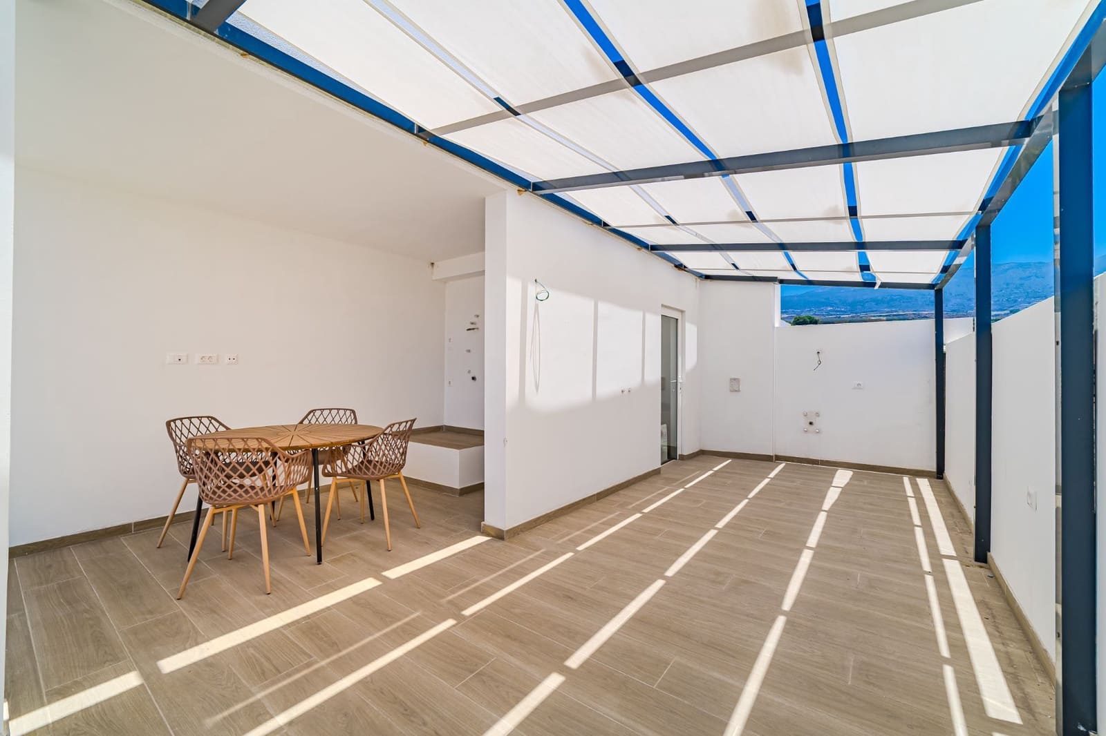 2 soveværelse Villa til salg i Guia de Isora med garage - € 529.000 (Ref: 9077740)