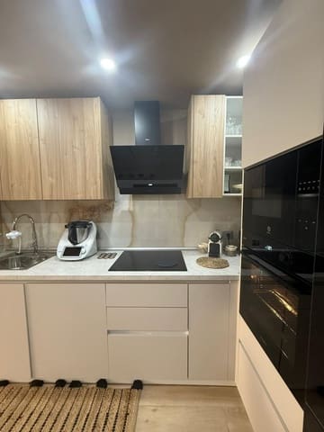 2 slaapkamer Appartement te koop in Costa Adeje, Adeje met zwembad - € 365.000 (Ref: 9127955)