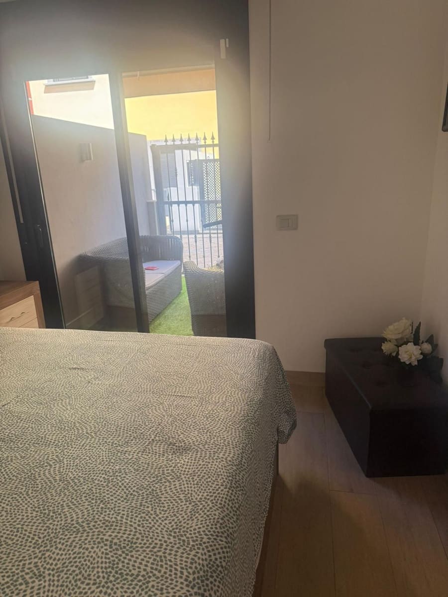 2 slaapkamer Appartement te koop in Costa Adeje met zwembad - € 365.000 (Ref: 9127955)