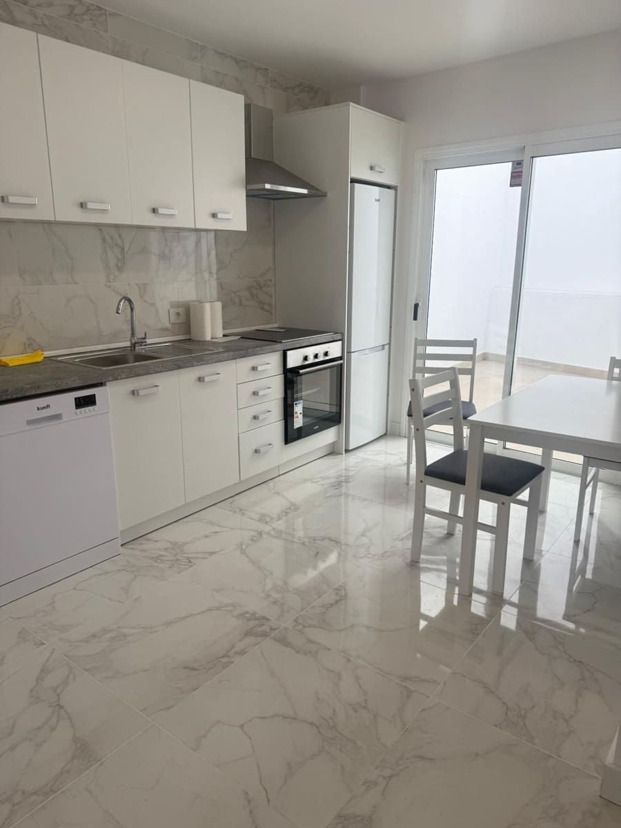 3 bedroom Apartment for sale in Costa Adeje - € 395,000 (Ref: 9129453)