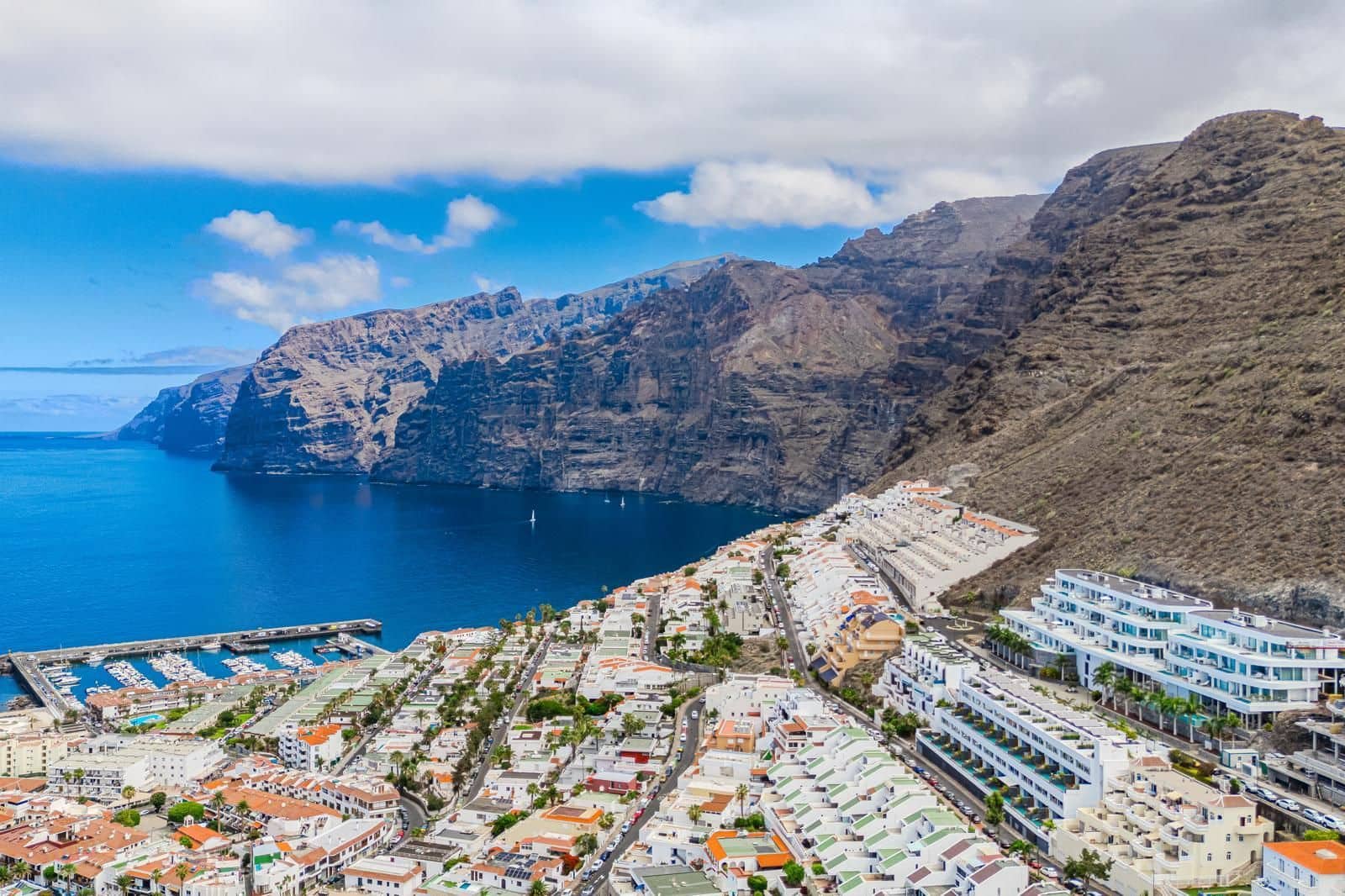 3 soveværelse Penthouse til salg i Los Gigantes med swimmingpool garage - € 2.495.000 (Ref: 9133987)