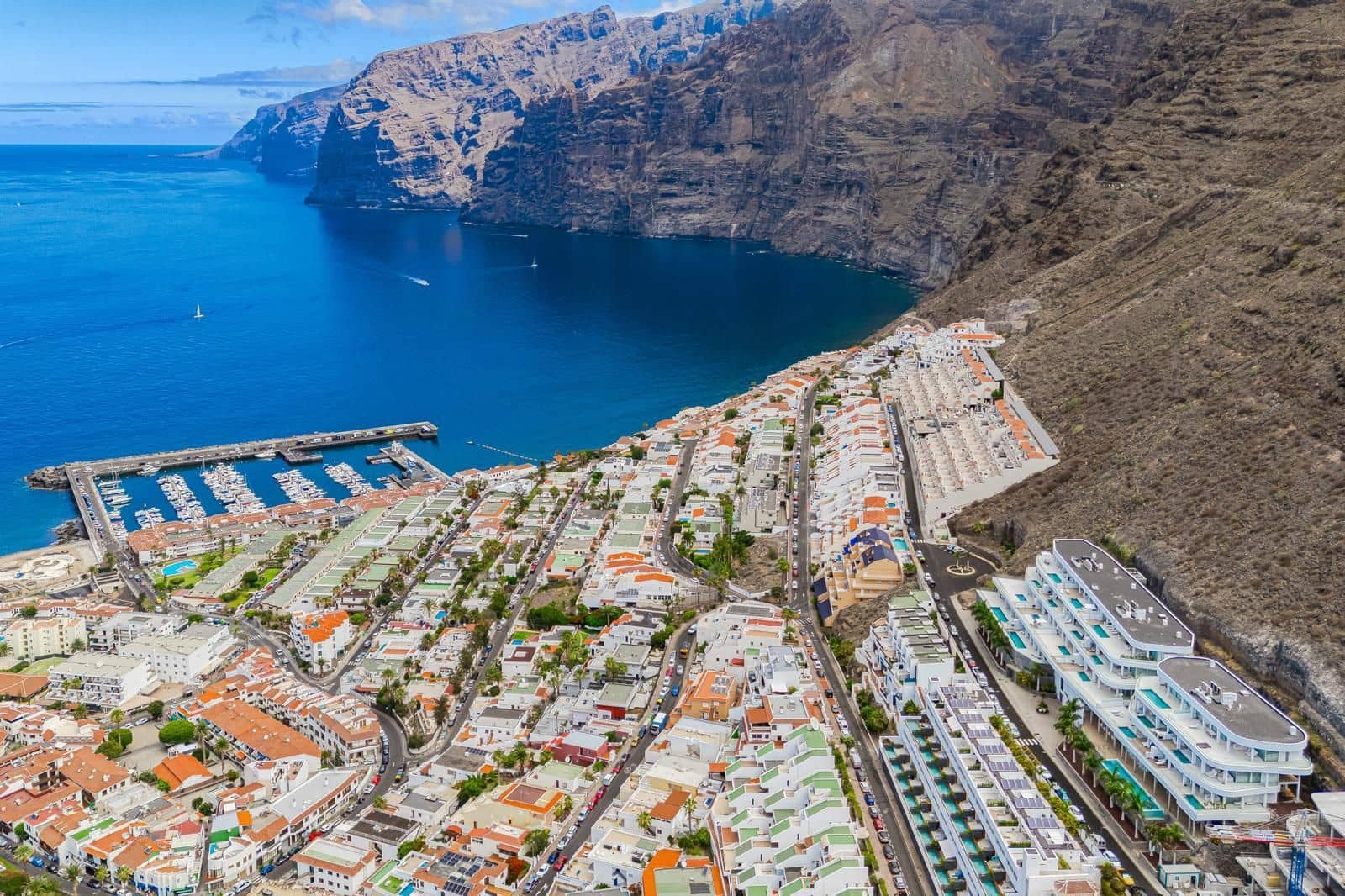 3 soveværelse Penthouse til salg i Los Gigantes med swimmingpool garage - € 2.495.000 (Ref: 9133987)