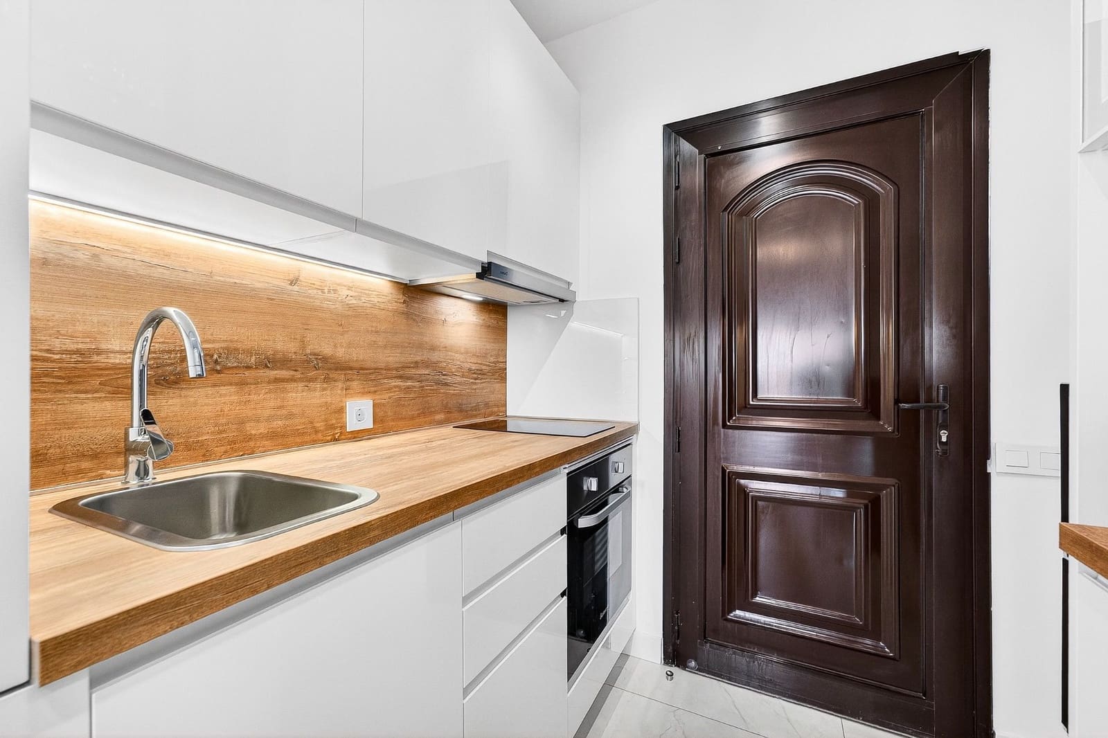 1 bedroom Apartment for sale in Costa Adeje - € 285,000 (Ref: 9141290)