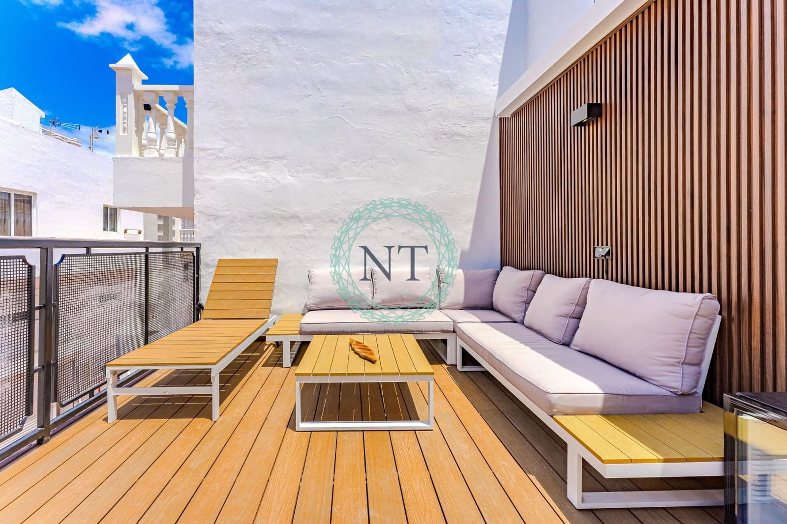 1 soverom Leilighet til salgs i Costa Adeje - € 675 000 (Ref: 9202153)