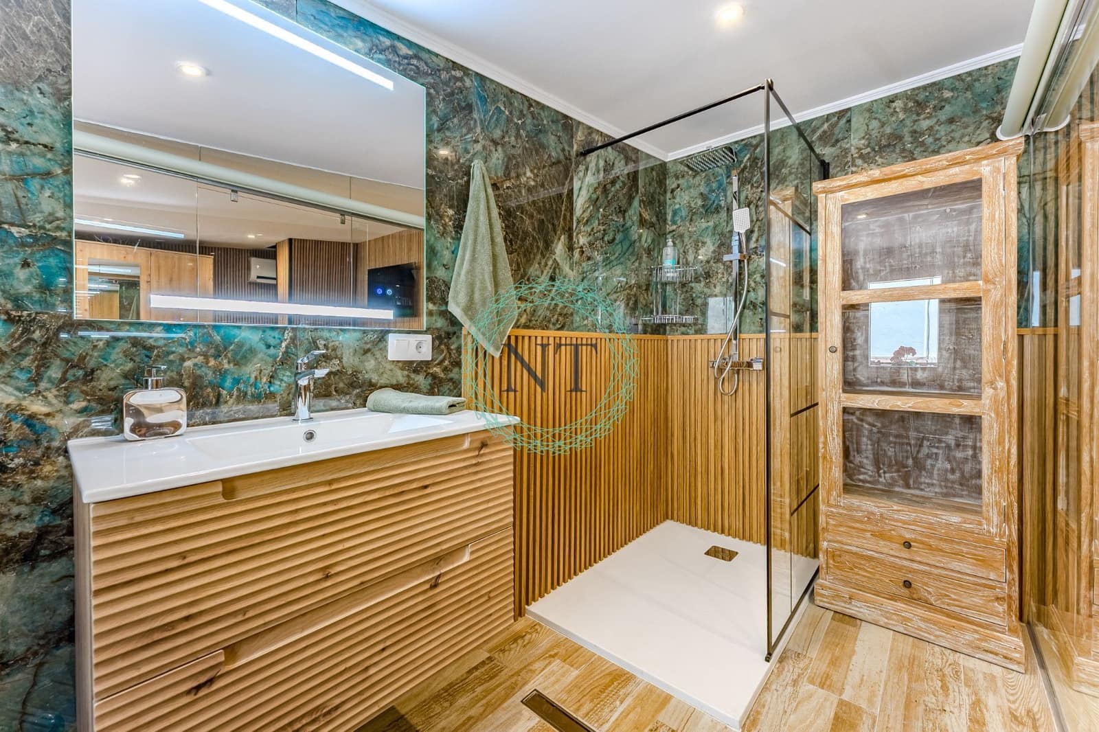 1 soverom Leilighet til salgs i Costa Adeje - € 675 000 (Ref: 9202153)