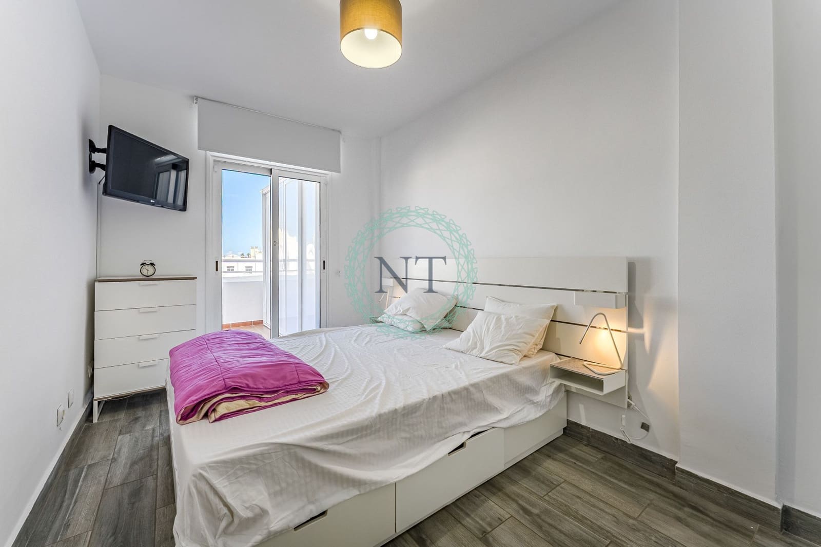 2 quarto Moradia Geminada para venda em Costa Adeje com piscina garagem - 445 000 € (Ref: 9202154)