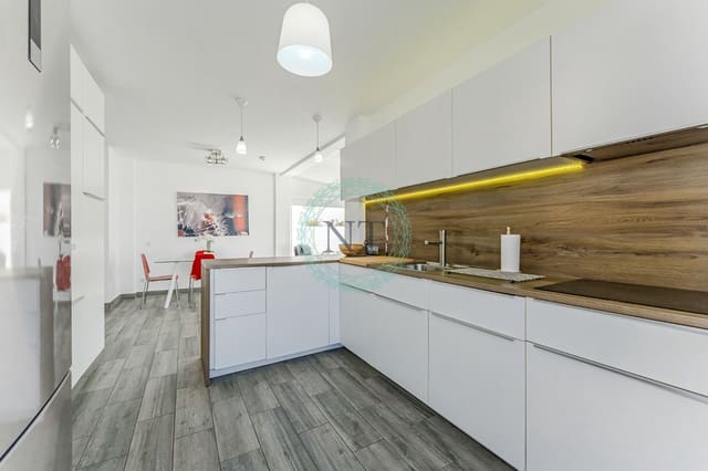 2 quarto Moradia Geminada para venda em Costa Adeje, Adeje com piscina garagem - 445 000 € (Ref: 9202154)