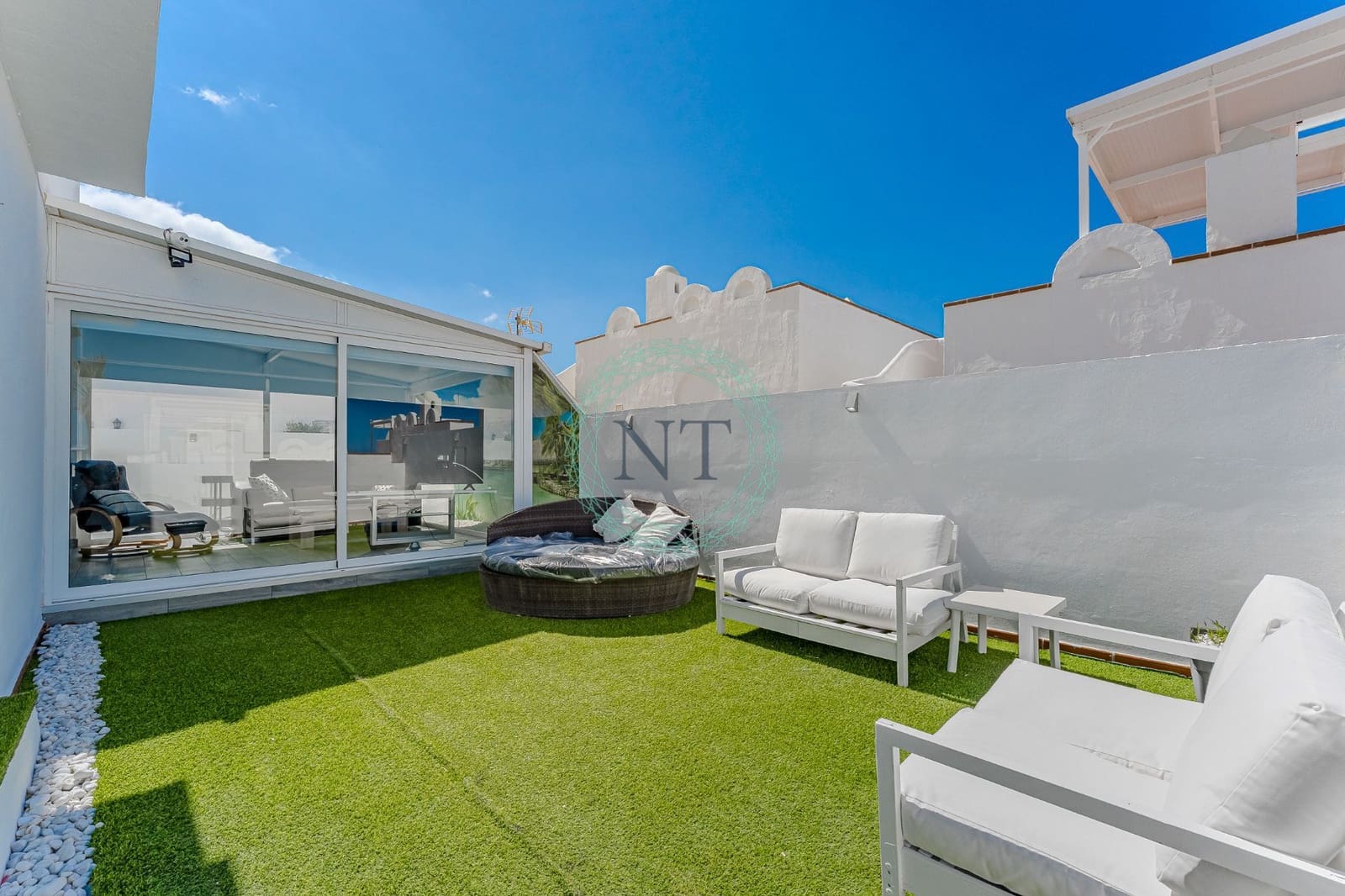 2 quarto Moradia Geminada para venda em Costa Adeje com piscina garagem - 445 000 € (Ref: 9202154)