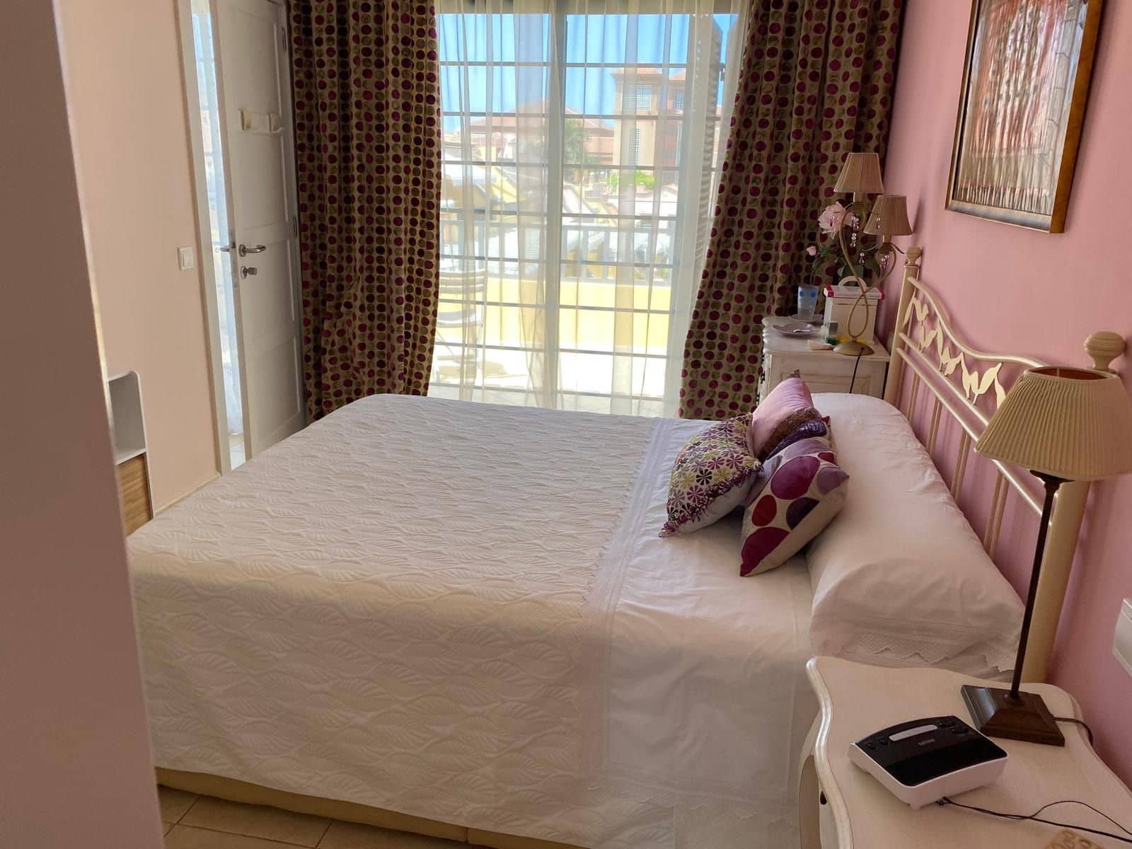 3 slaapkamer Huis te huur in Costa Adeje met zwembad garage - € 3.800 (Ref: 9340555)