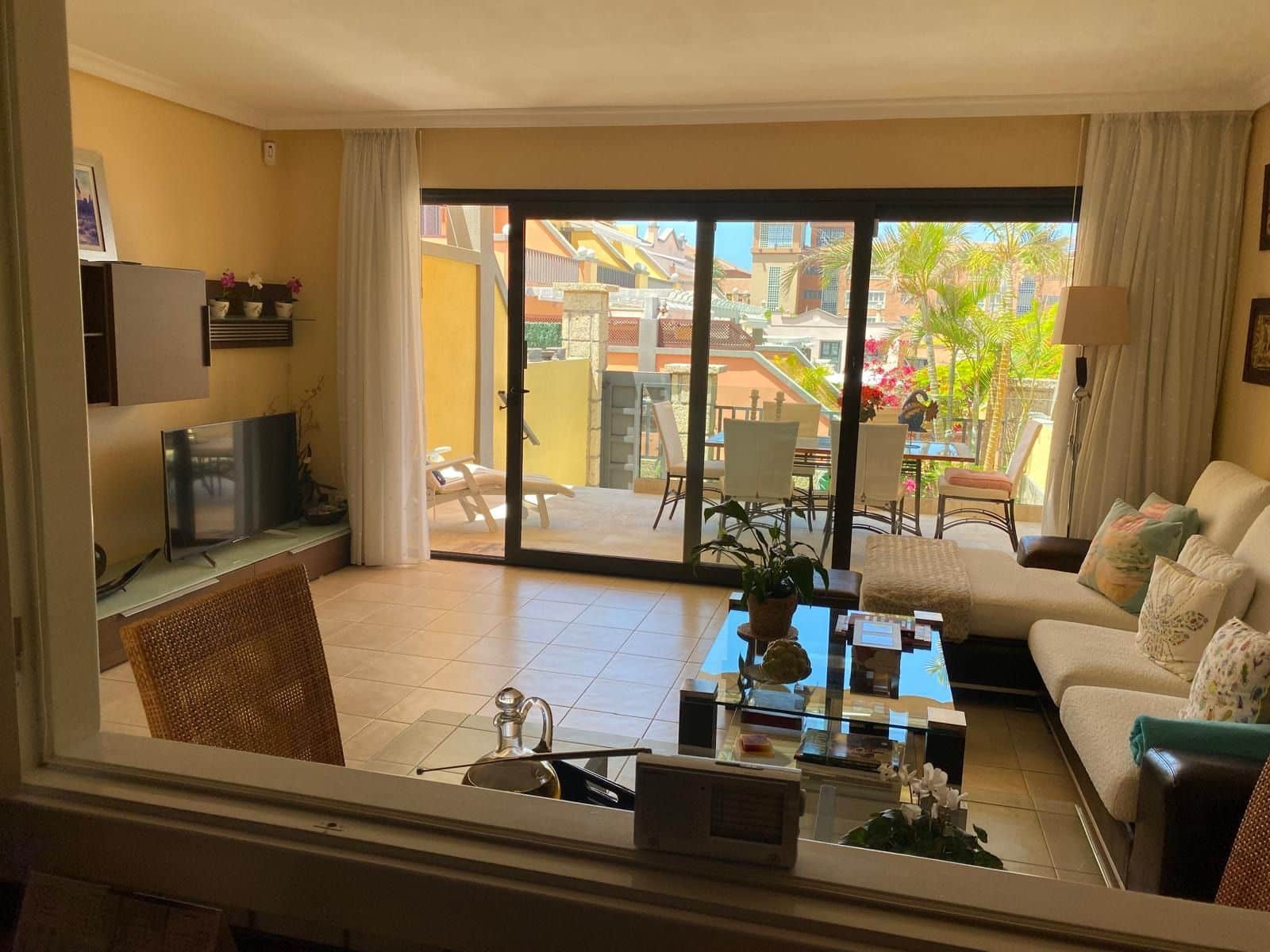3 slaapkamer Huis te huur in Costa Adeje met zwembad garage - € 3.800 (Ref: 9340555)