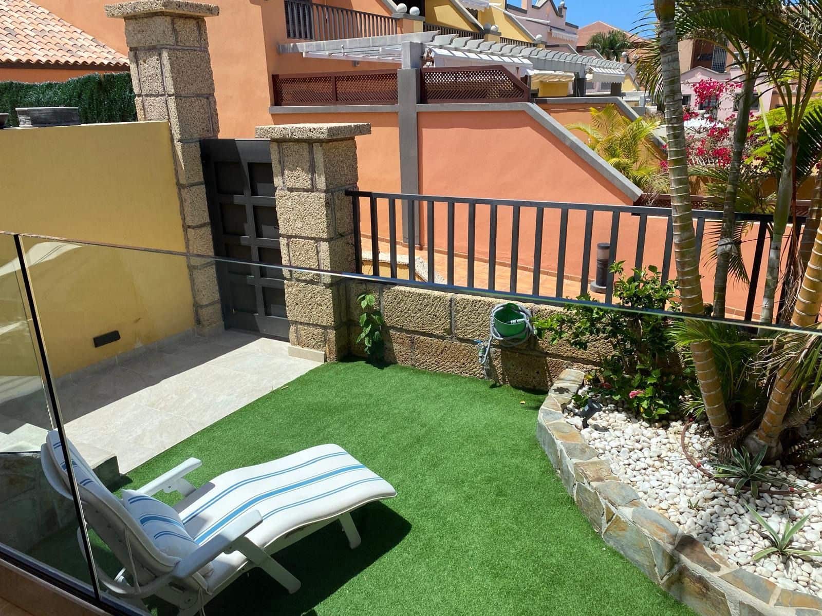 3 slaapkamer Huis te huur in Costa Adeje met zwembad garage - € 3.800 (Ref: 9340555)