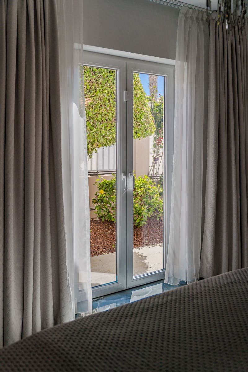 4 sypialnia Willa na sprzedaż w Costa Adeje z basenem garażem - 2 350 000 € (Ref: 9378685)