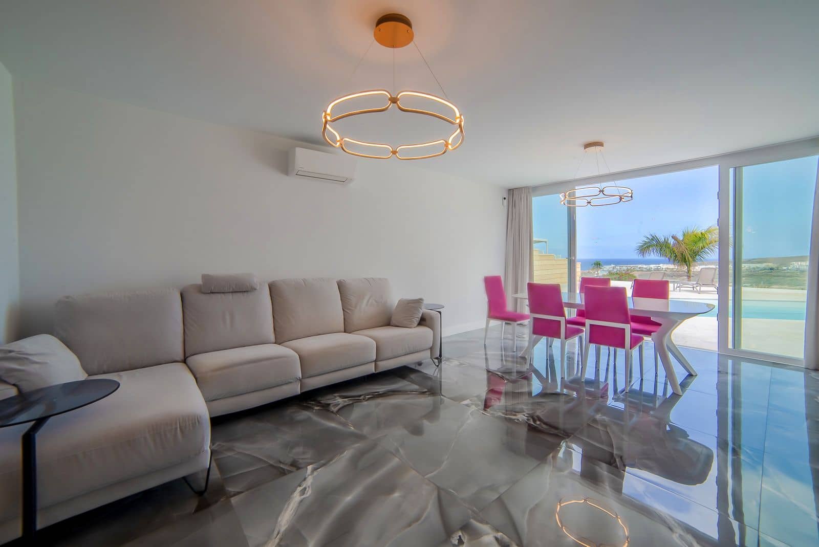 4 sypialnia Willa na sprzedaż w Costa Adeje z basenem garażem - 2 350 000 € (Ref: 9378685)