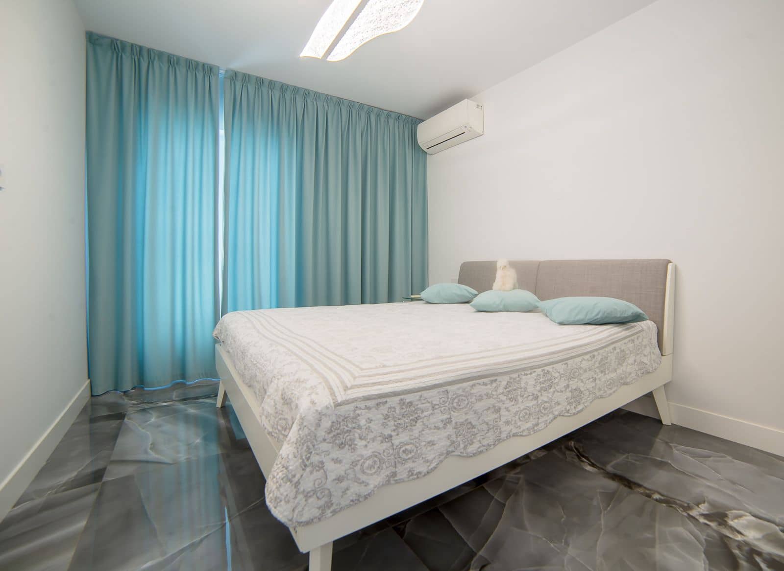 4 sypialnia Willa na sprzedaż w Costa Adeje z basenem garażem - 2 350 000 € (Ref: 9378685)