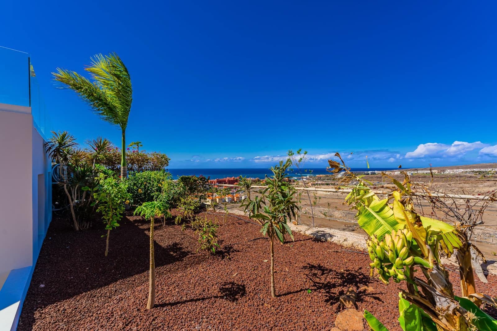 4 sypialnia Willa na sprzedaż w Costa Adeje z basenem garażem - 2 350 000 € (Ref: 9378685)