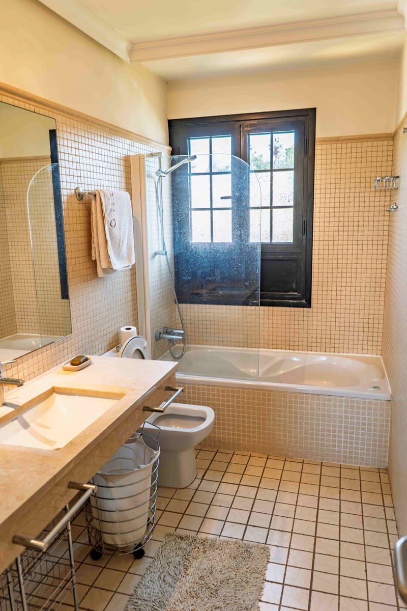 2 makuuhuone Huvila myytävänä paikassa La Caleta - 1 130 000 € (Ref: 9451772)