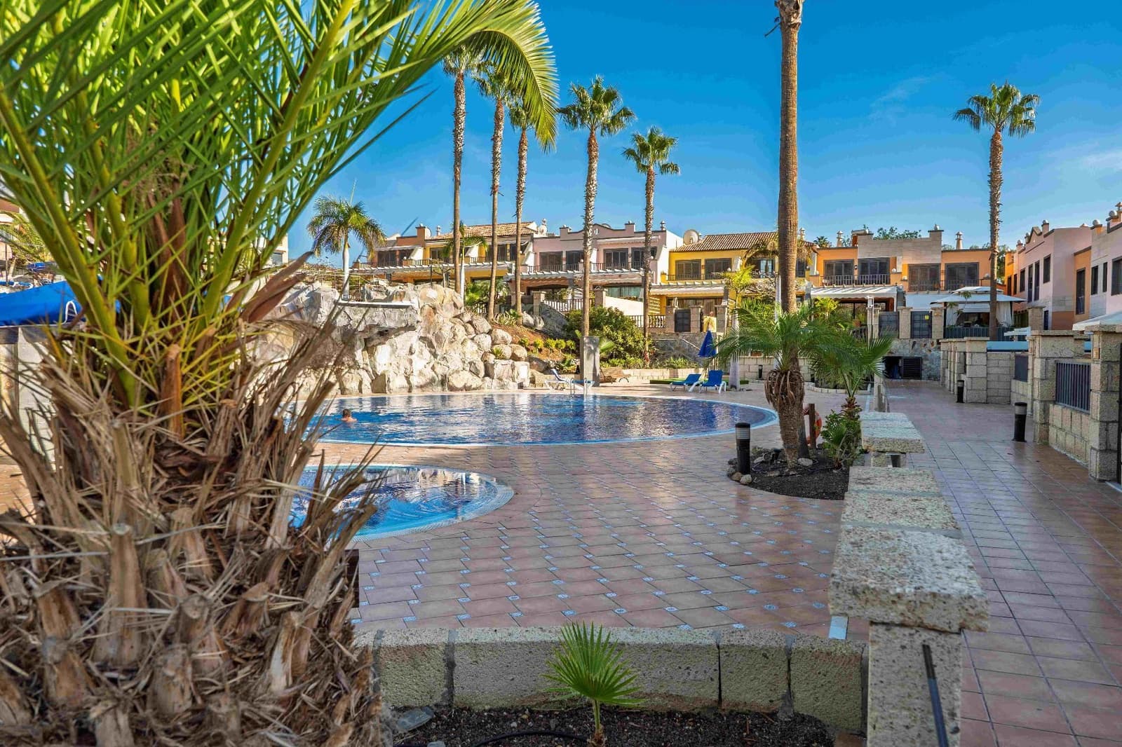 2 makuuhuone Huvila myytävänä paikassa La Caleta - 1 130 000 € (Ref: 9451772)