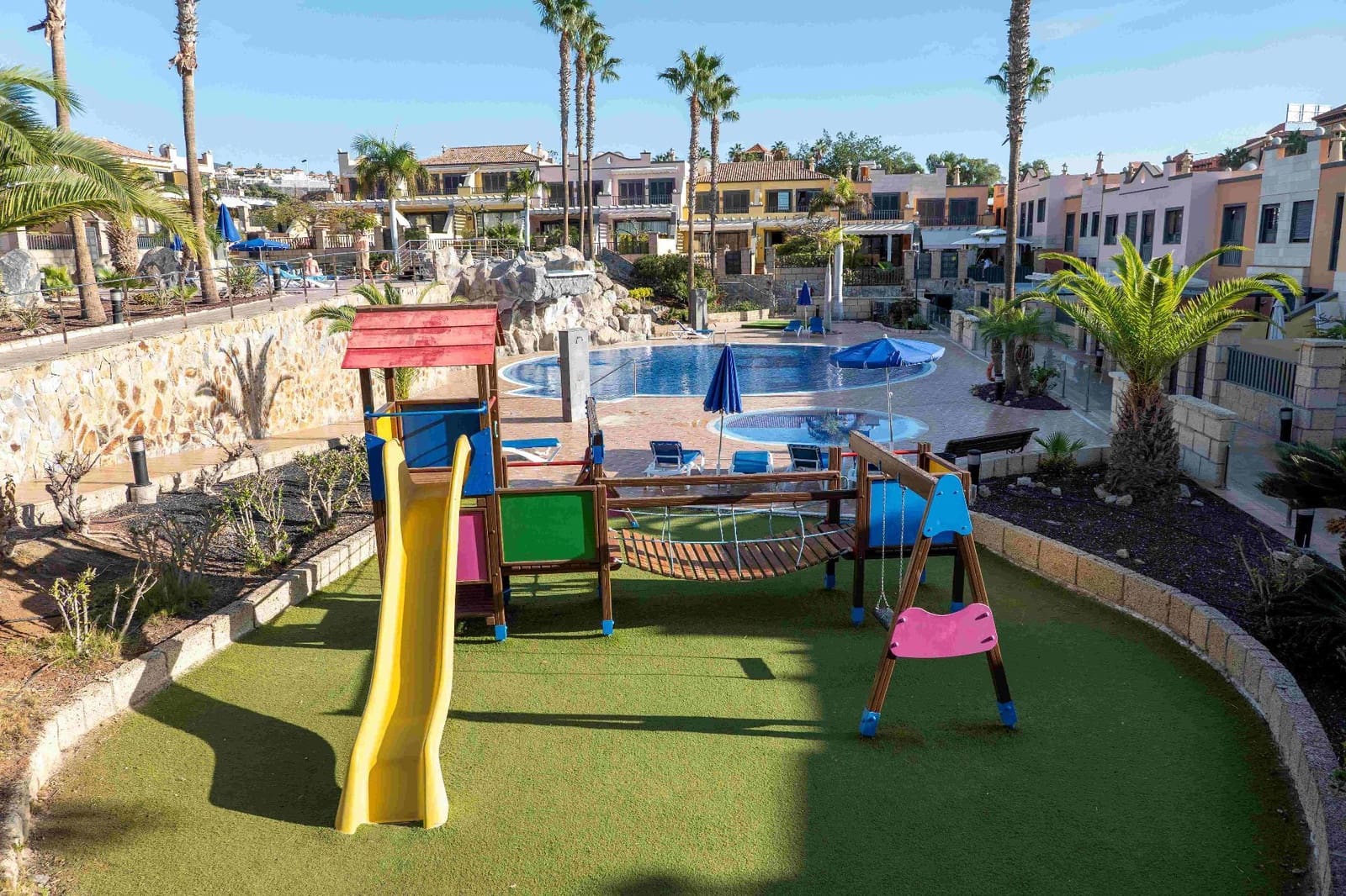 2 makuuhuone Huvila myytävänä paikassa La Caleta - 1 130 000 € (Ref: 9451772)