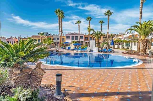 2 makuuhuone Huvila myytävänä paikassa La Caleta, Valverde - 1 130 000 € (Ref: 9451772)