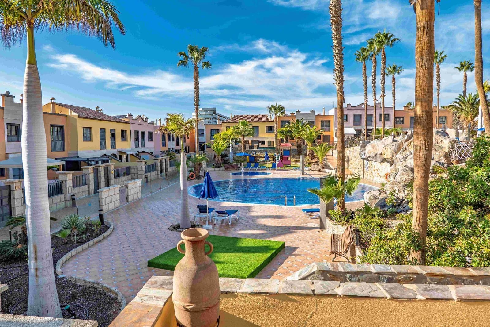 2 makuuhuone Huvila myytävänä paikassa La Caleta - 1 130 000 € (Ref: 9451772)