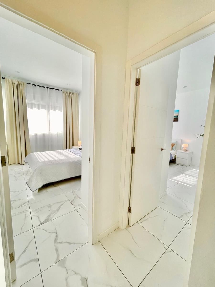 2 quarto Apartamento para arrendar em Adeje com garagem - 1 700 € (Ref: 9461051)