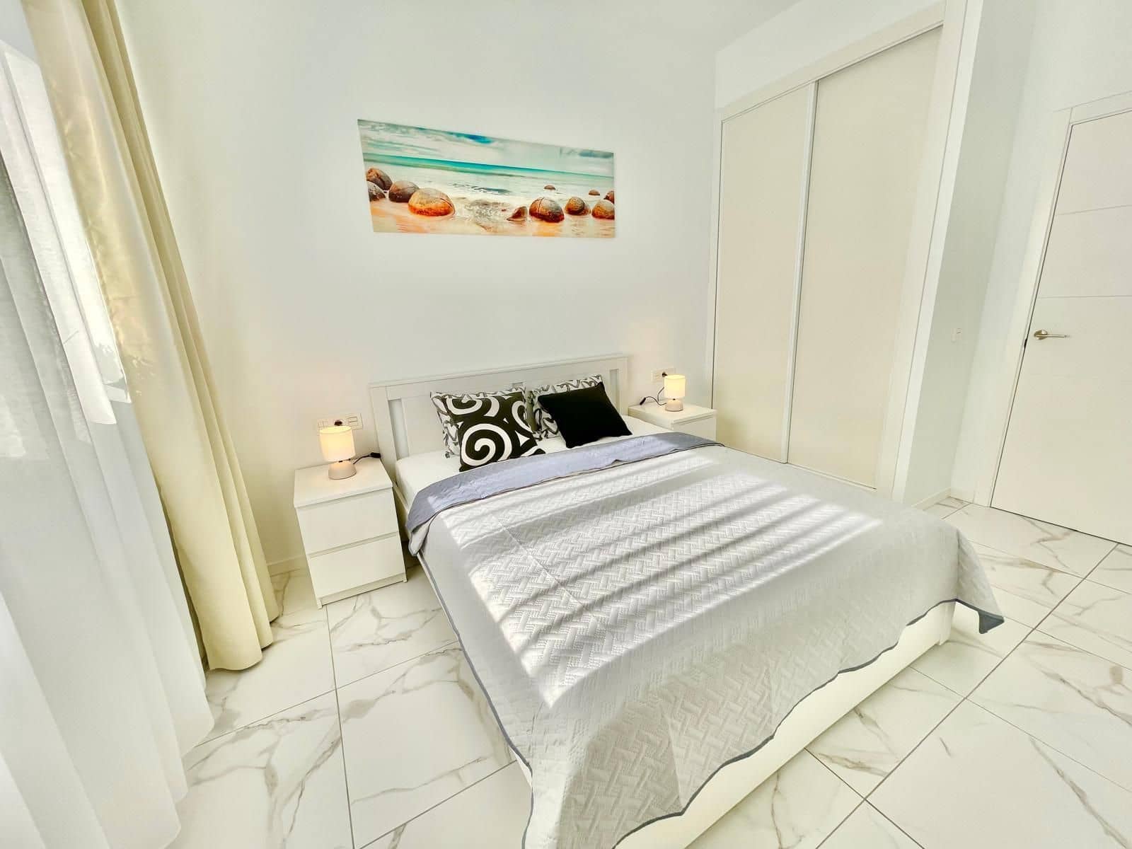 2 quarto Apartamento para arrendar em Adeje com garagem - 1 700 € (Ref: 9461051)