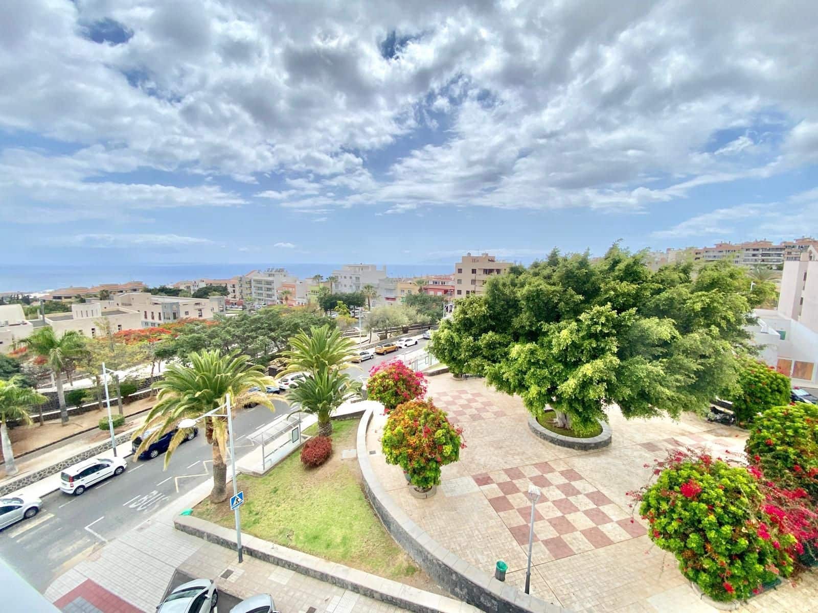 2 quarto Apartamento para arrendar em Adeje com garagem - 1 700 € (Ref: 9461051)