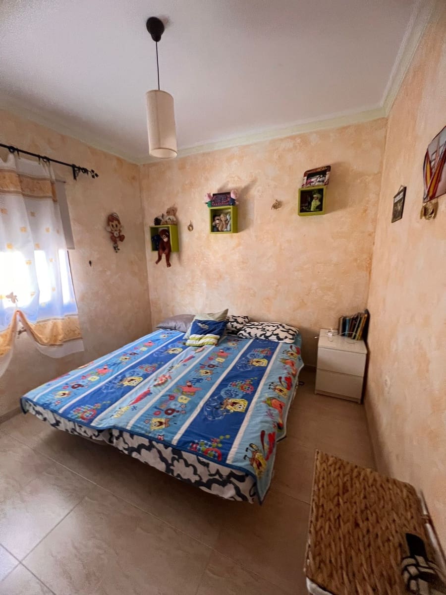 4 sypialnia Dom na sprzedaż w Costa Adeje z basenem garażem - 560 000 € (Ref: 9683365)