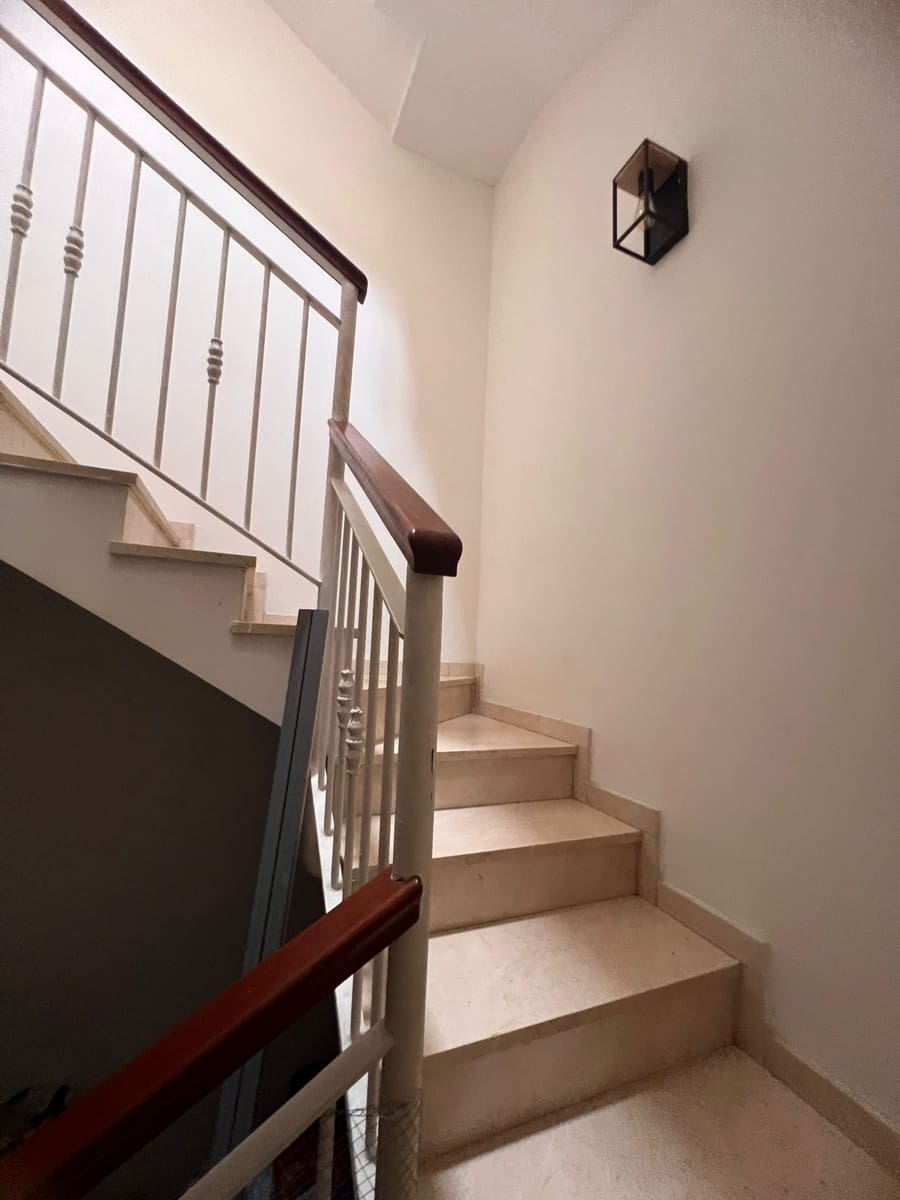 4 sypialnia Dom na sprzedaż w Costa Adeje z basenem garażem - 560 000 € (Ref: 9683365)