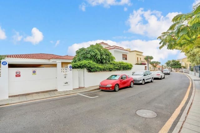 3 soverom Villa til salgs i Costa Adeje, Adeje - € 550 000 (Ref: 9751571)