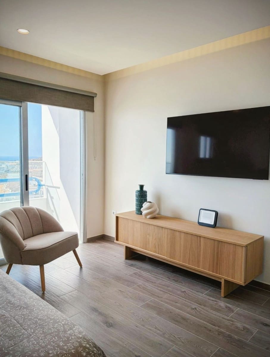 Studio for sale in Costa Adeje with pool - € 241,500 (Ref: 9794034)