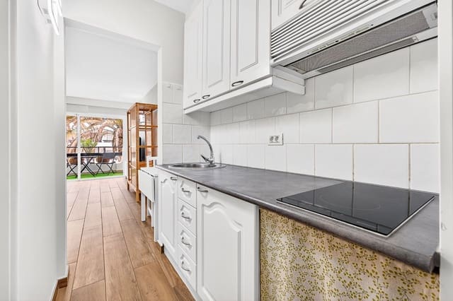 Studio à vendre à San Eugenio Bajo, Adeje avec piscine garage - 249 000 € (Ref: 9794035)