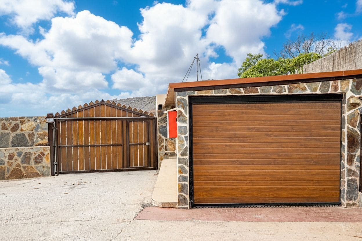 3 sovrum Villa till salu i San Miguel de Abona - 800 000 € (Ref: 9800340)