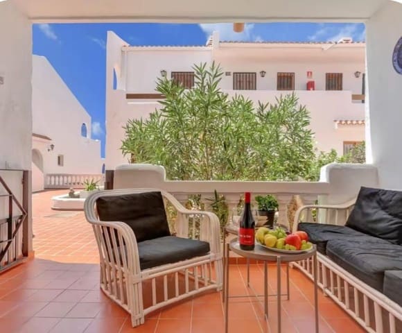 1 quarto Apartamento para venda em Los Cristianos, Arona com piscina - 210 000 € (Ref: 9803887)