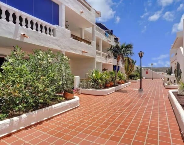 1 quarto Apartamento para venda em Los Cristianos, Arona com piscina - 210 000 € (Ref: 9803887)