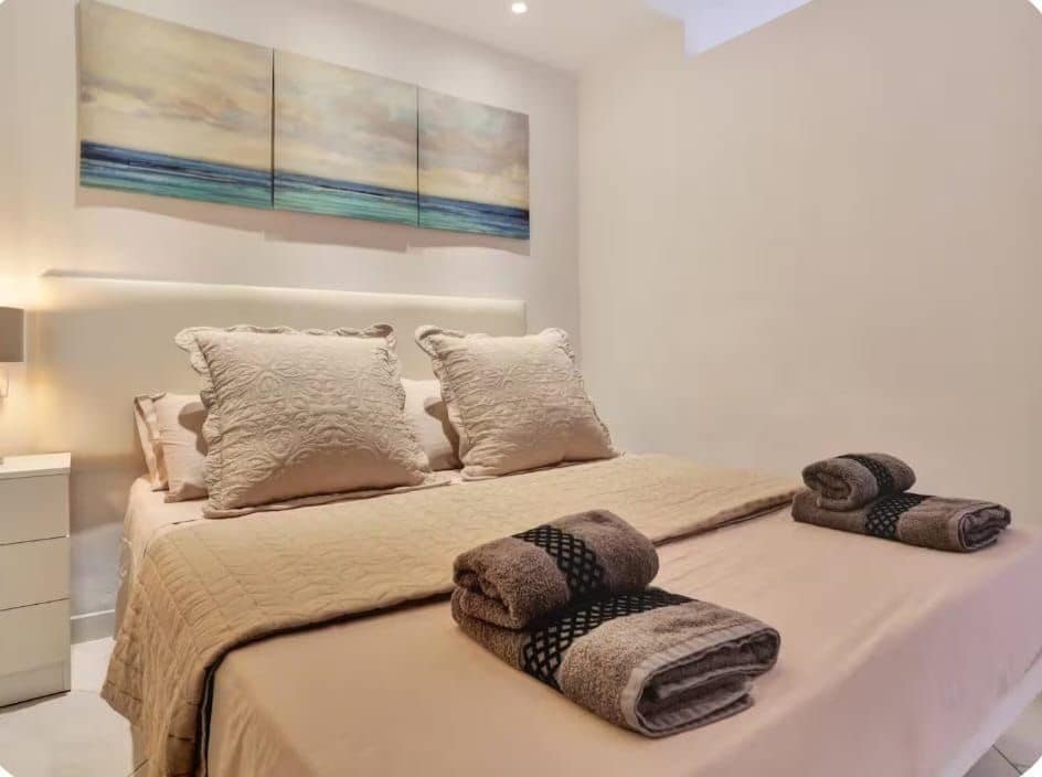 1 quarto Apartamento para venda em Los Cristianos com piscina - 210 000 € (Ref: 9803887)