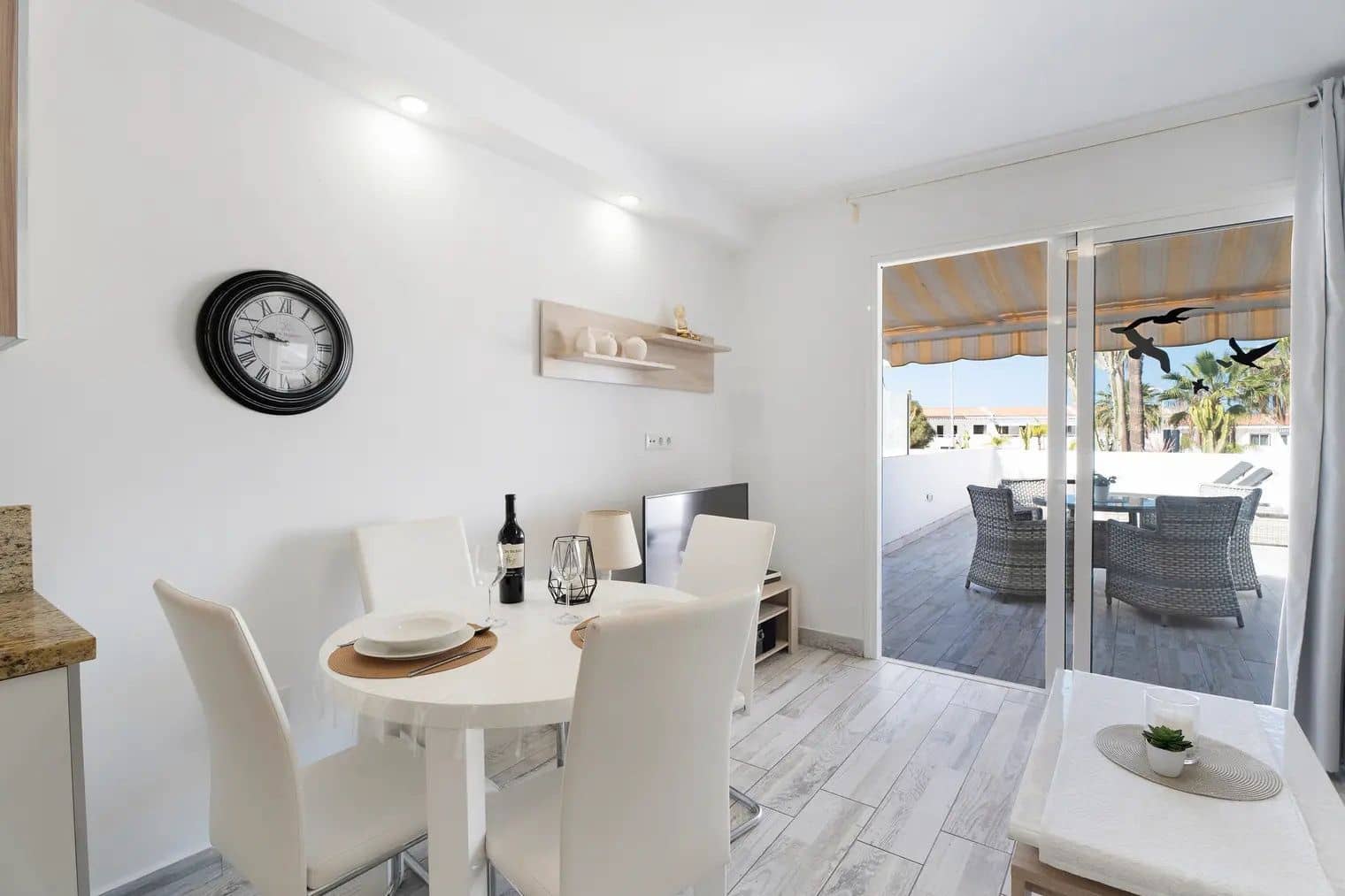 1 bedroom Apartment for sale in Costa Adeje - € 338,000 (Ref: 9830608)