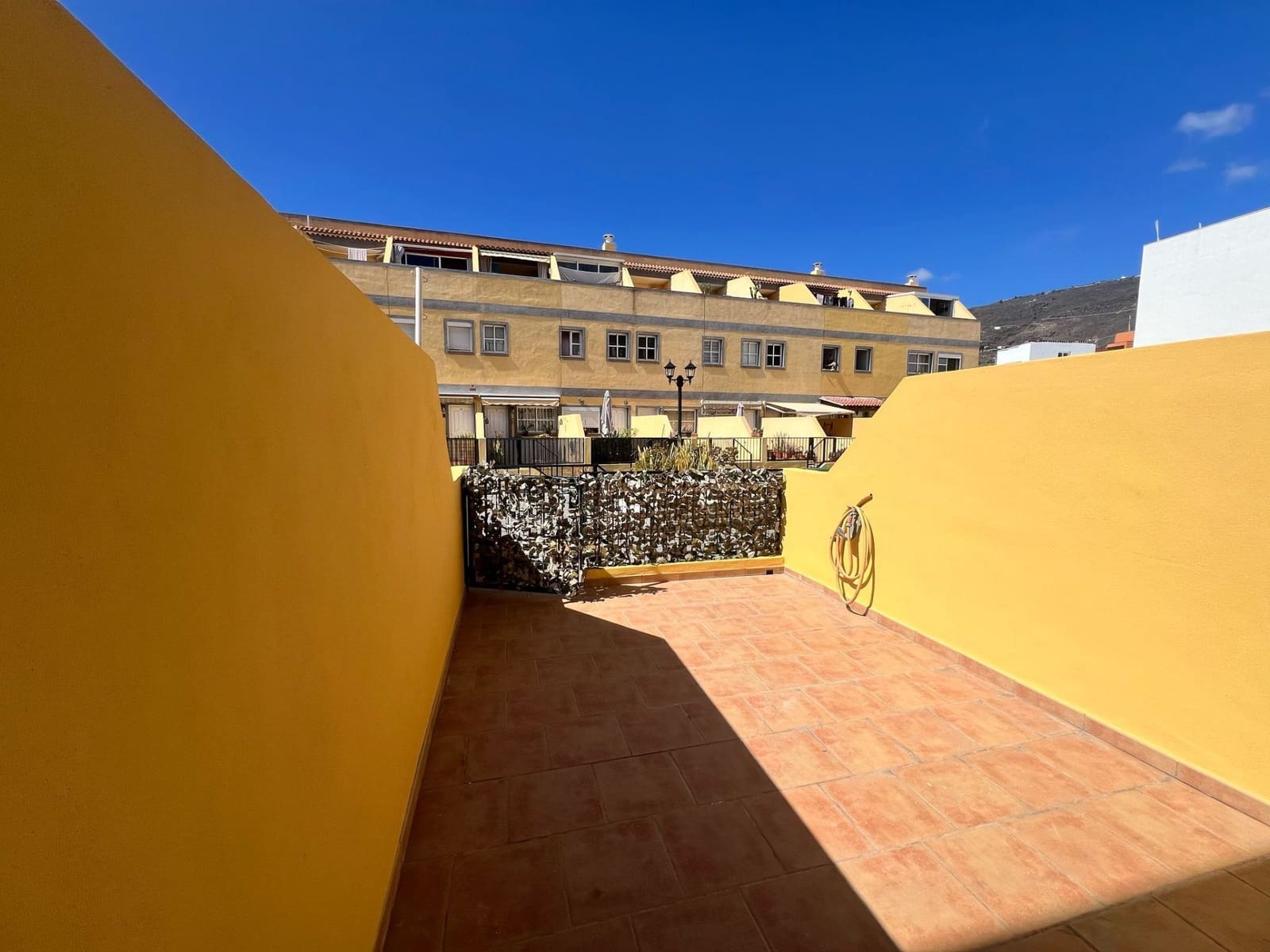 3 bedroom Apartment for sale in Costa Adeje with garage - € 290,000 (Ref: 9838851)