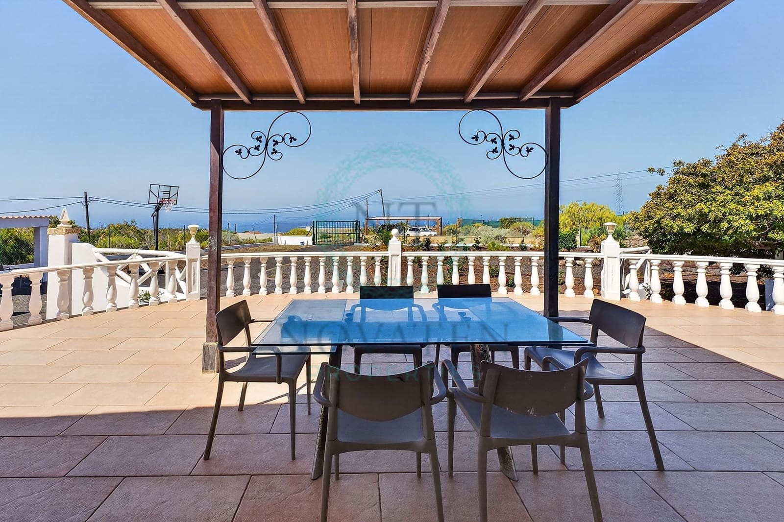 5 soverom Villa til salgs i Guia de Isora med garasje - € 977 000 (Ref: 9872910)