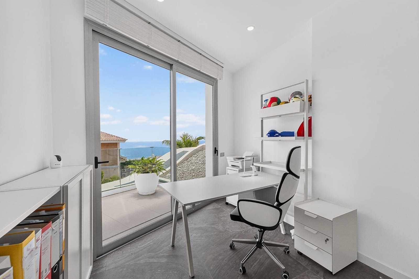 5 bedroom Villa for sale in Costa Adeje - € 1,999,000 (Ref: 9946925)