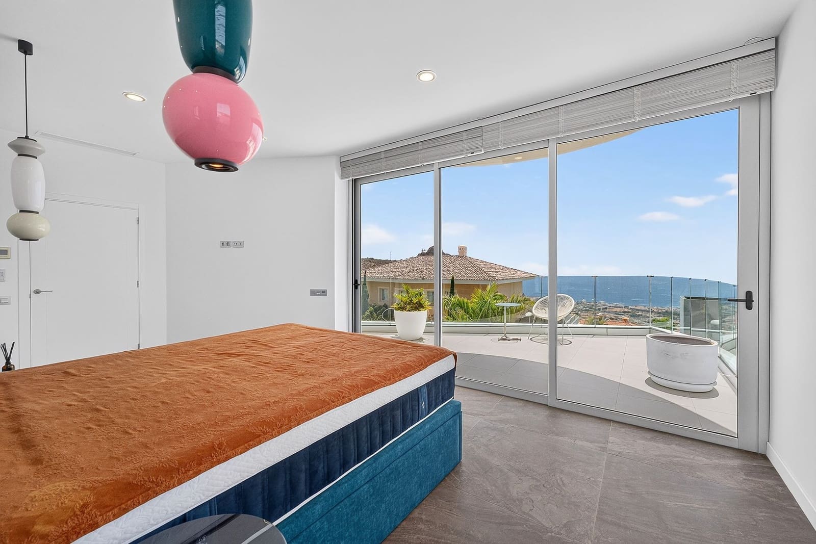 5 bedroom Villa for sale in Costa Adeje - € 1,999,000 (Ref: 9946925)