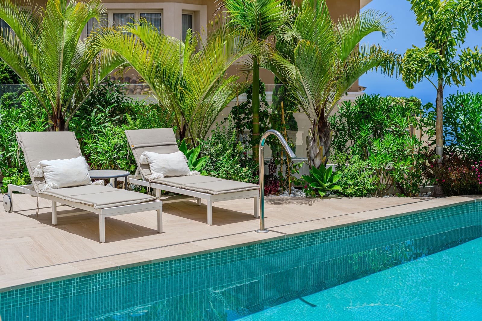 5 bedroom Villa for sale in Costa Adeje - € 1,999,000 (Ref: 9946925)