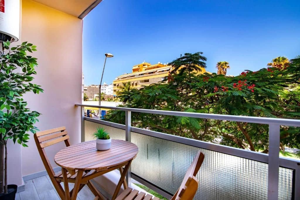 1 bedroom Apartment for sale in Arona - € 300,000 (Ref: 9950955)