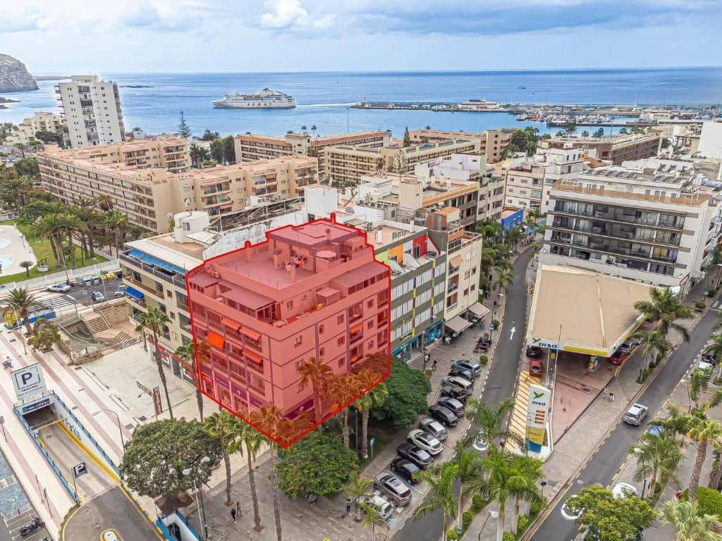 1 bedroom Apartment for sale in Arona - € 300,000 (Ref: 9950955)
