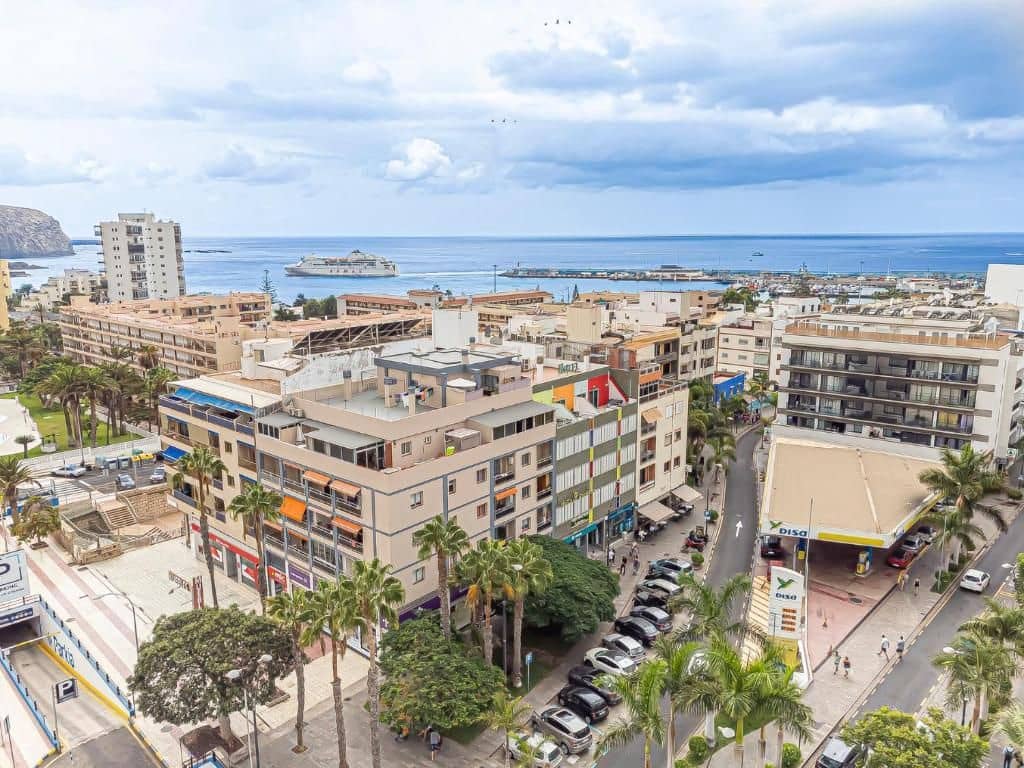 1 bedroom Apartment for sale in Arona - € 300,000 (Ref: 9950955)