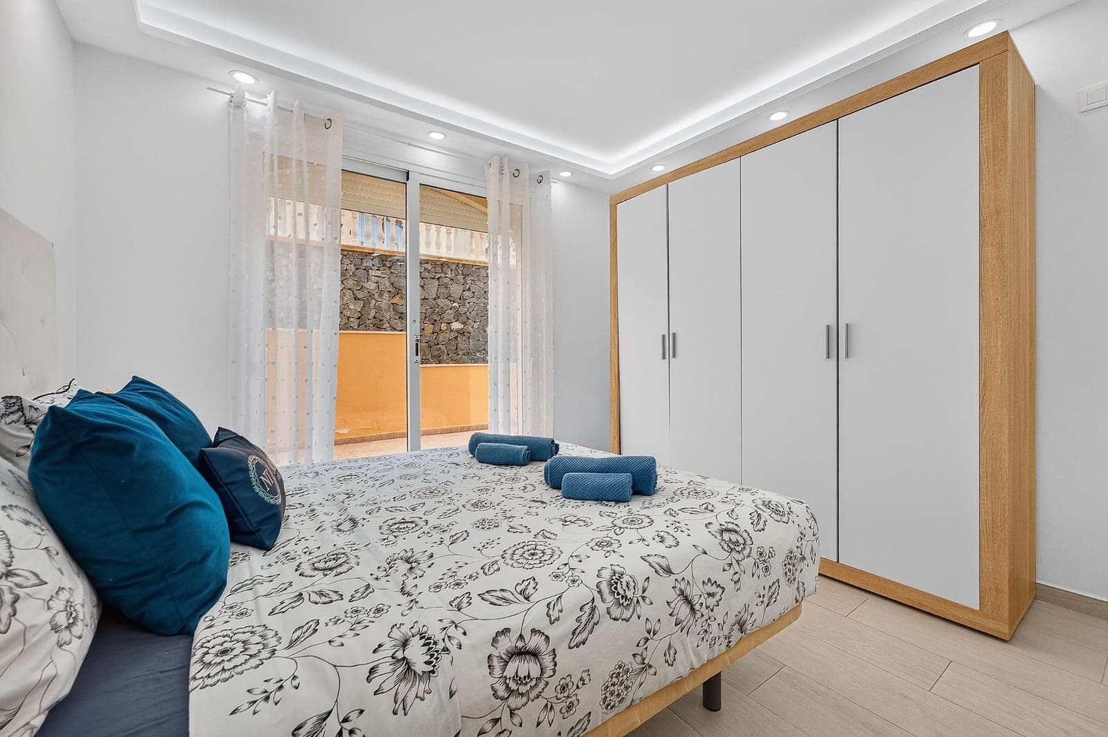 2 soveværelse Lejlighed til leje i Los Cristianos med swimmingpool - € 1.800 (Ref: 9959086)