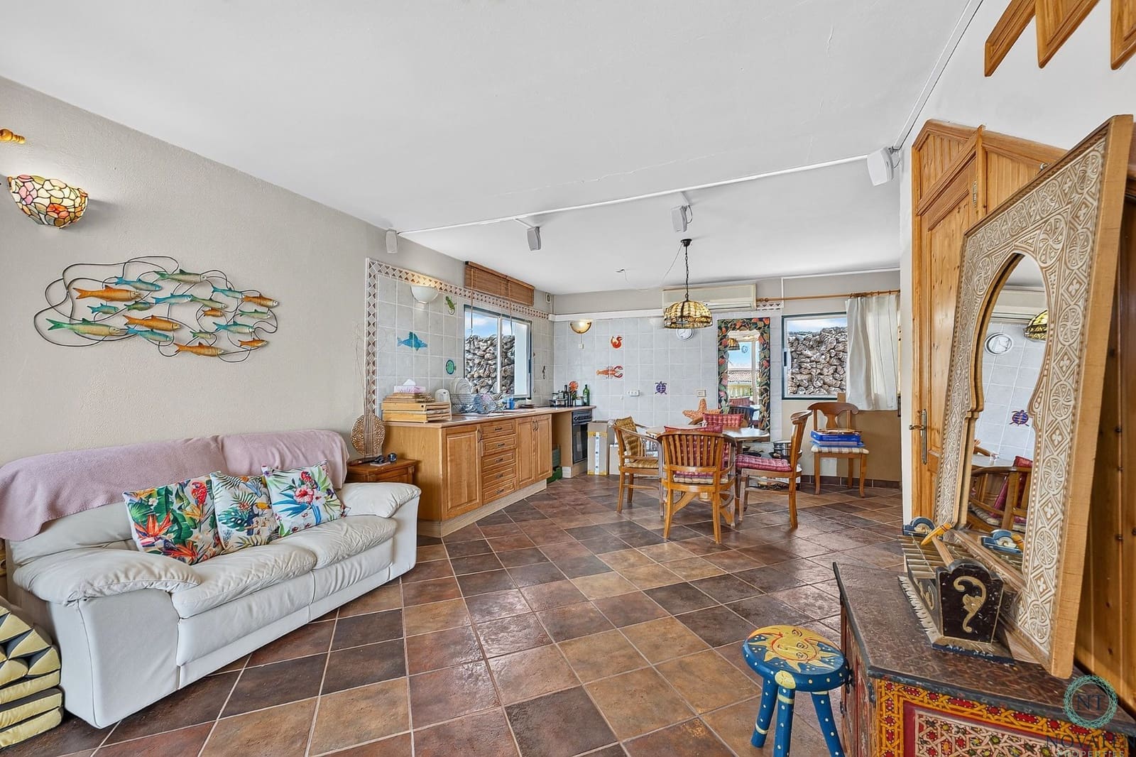 5 soverom Villa til salgs i Arona - € 650 000 (Ref: 9999512)