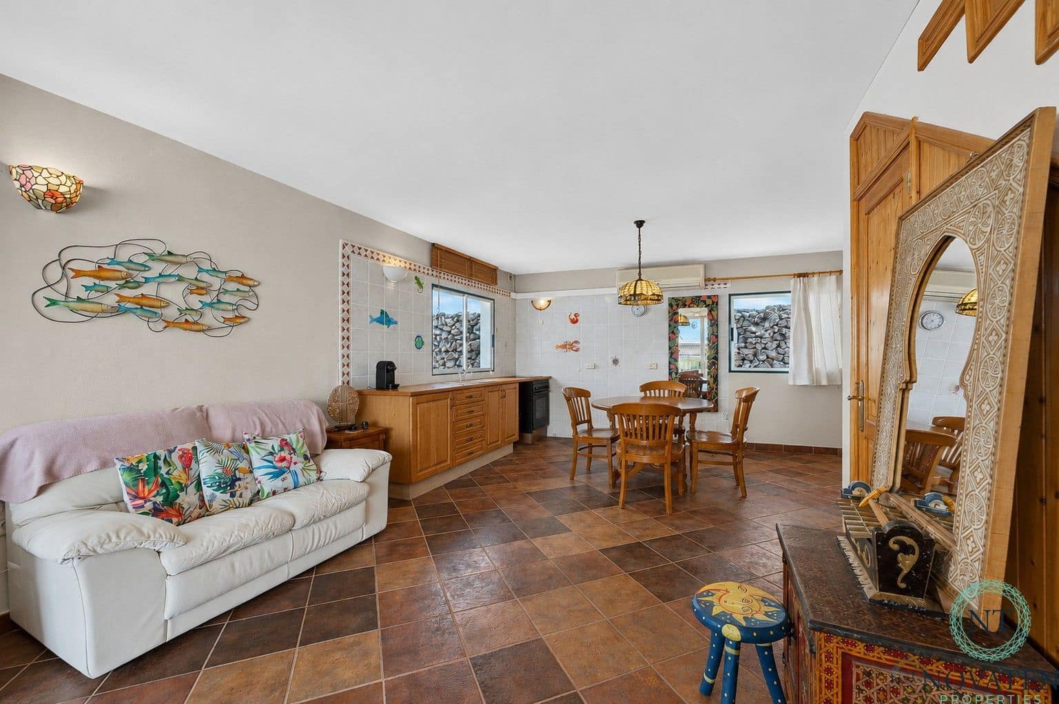5 slaapkamer Villa te koop in Arona - € 650.000 (Ref: 9999512)