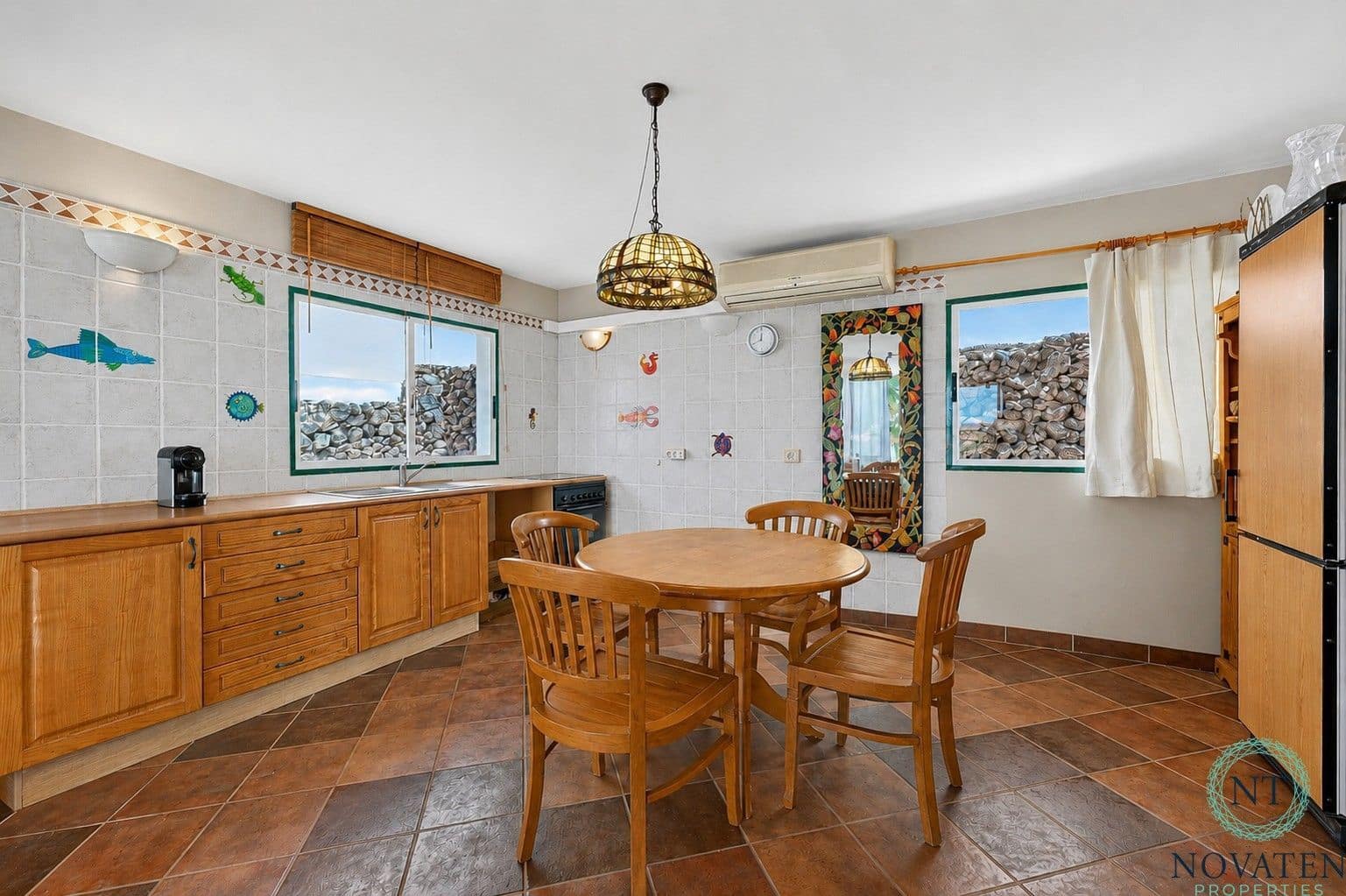 5 slaapkamer Villa te koop in Arona - € 650.000 (Ref: 9999512)